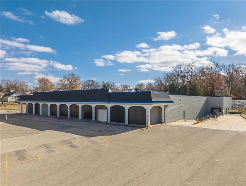 2300 Mitchell Ave, St Joseph, MO 64507
