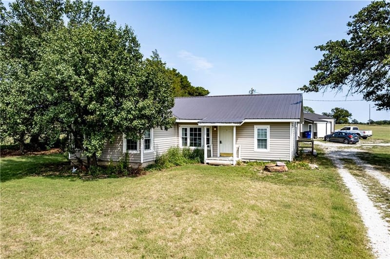 1478 Old Highway 166 Hw, Caney, KS 67333