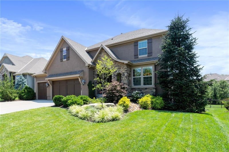 11507 W 165th Ter, Overland Park, KS 66062