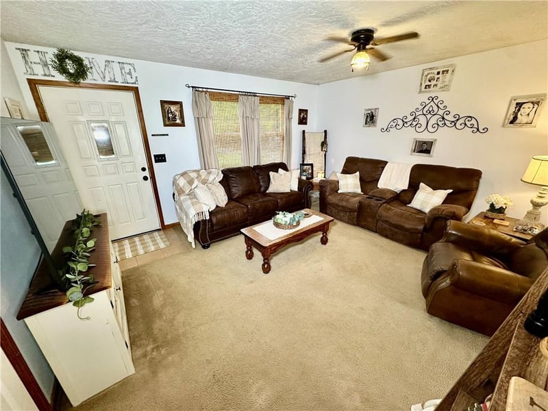 1639 1100p Rd, Creighton, MO 64739