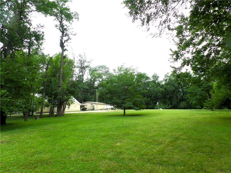 13424 Parker Ave, Grandview, MO 64030