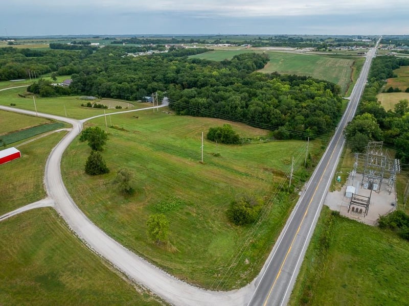 Mo 13 Hw, Higginsville, MO 64037