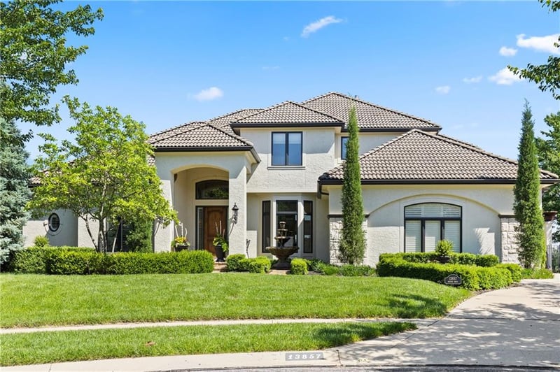 13857 Horton Dr, Overland Park, KS 66223