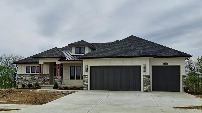 8732 Lewis Ave, Kansas City, MO 64157