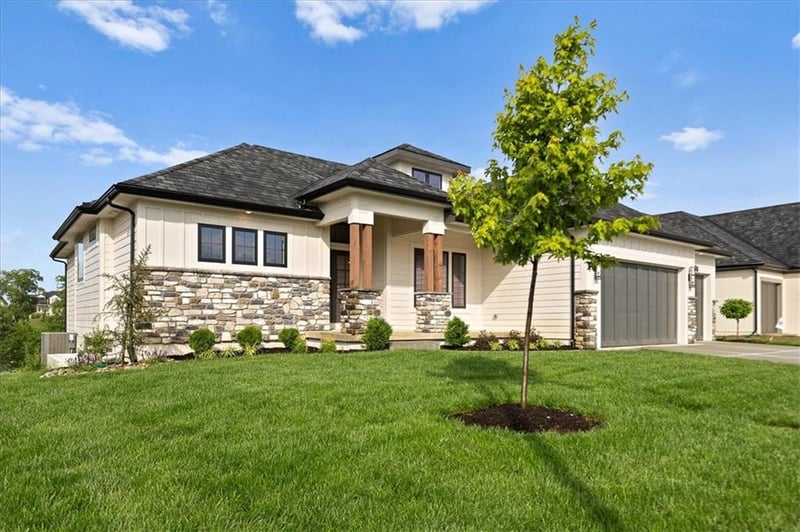 8732 Lewis Ave, Kansas City, MO 64157