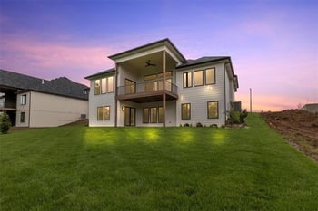 8732 N Lewis Ave, Kansas City, MO 64157