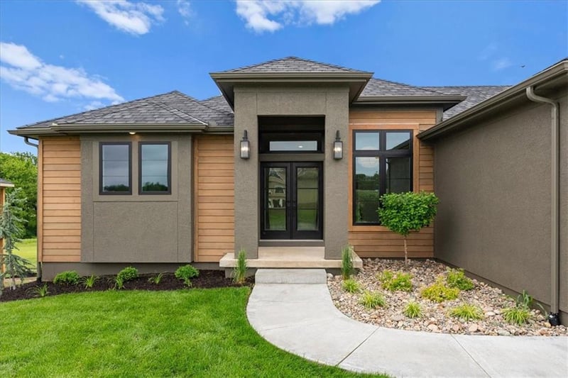 8720 Lewis Ave, Kansas City, MO 64157