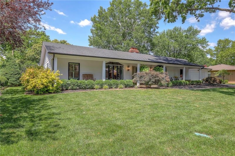 10010 El Monte St, Overland Park, KS 66207