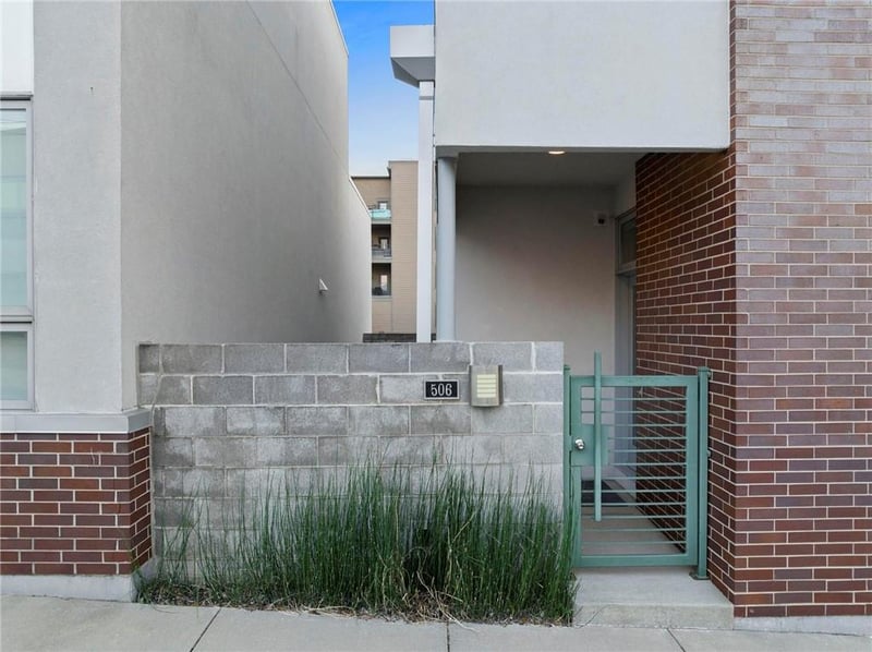 506 Oak St, Kansas City, MO 64106