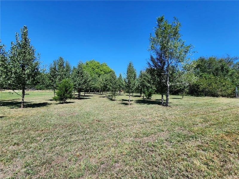 26 Ohio Dr, Linn Valley, KS 66040