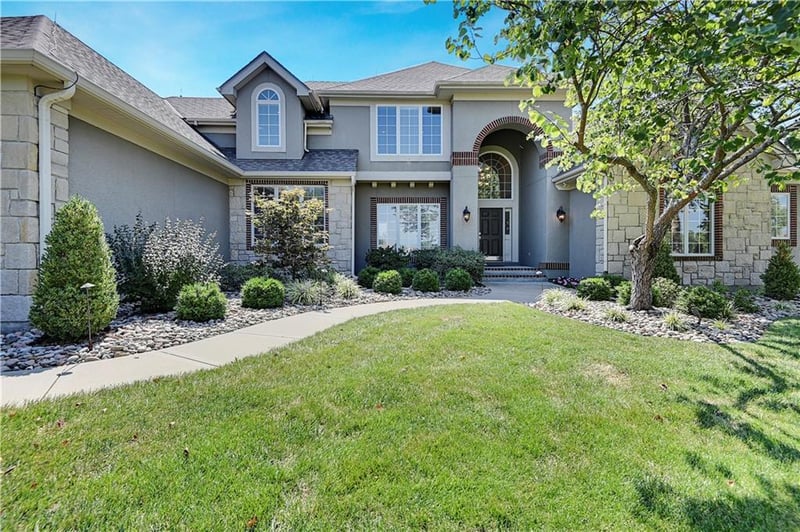 18250 Goddard Ct, Overland Park, KS 66013