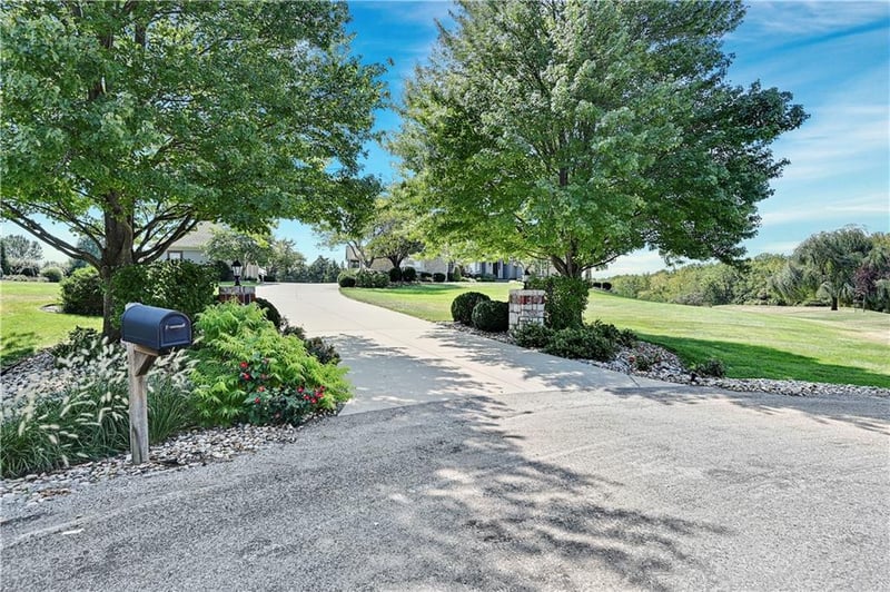 18250 Goddard Ct, Overland Park, KS 66013