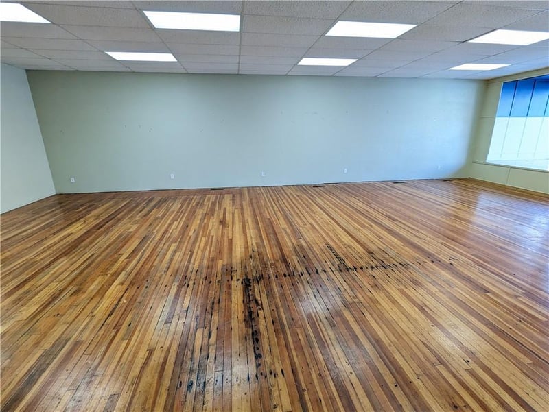 125-129 8th St, Horton, KS 66439