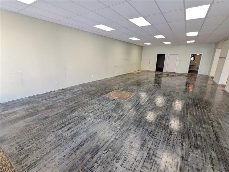 125-129 8th St, Horton, KS 66439