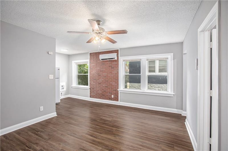 2729 Campbell St, Kansas City, MO 64109