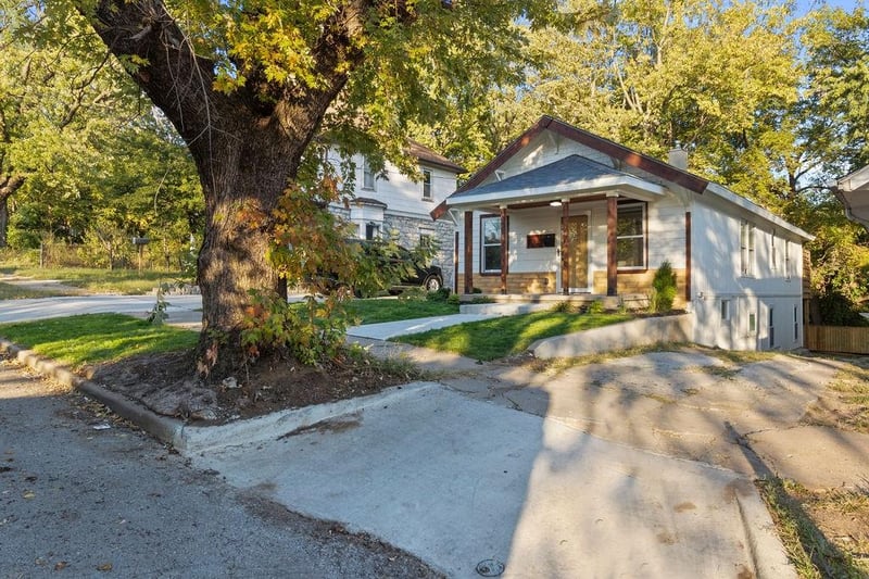 423 Marsh Ave, Kansas City, MO 64125