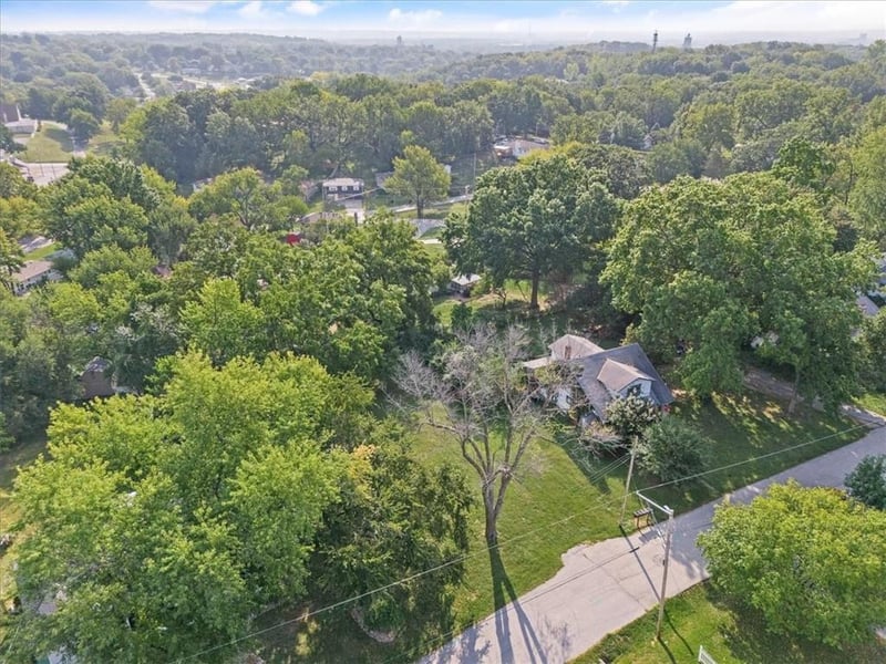 3741 N Bales Ave, Kansas City, MO 64117