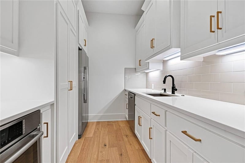 12205 171st St, Overland Park, KS 66221