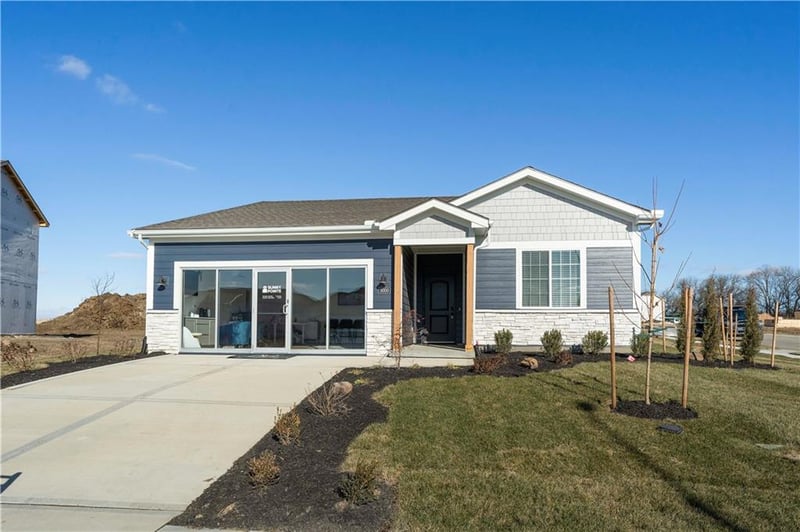 3000 96th St, Kansas City, MO 64154