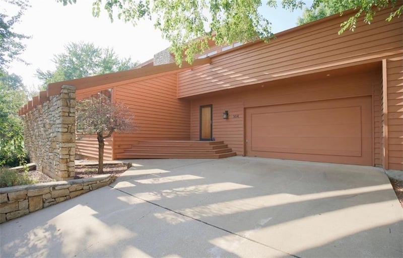 304 W 128th St, Kansas City, MO 64145