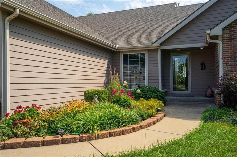 115 Signal Oak Ct, Baldwin City, KS 66006