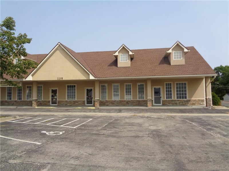 1108 N 7 Hw, Pleasant Hill, MO 64080
