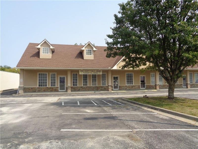 1108 N 7 Hw, Pleasant Hill, MO 64080