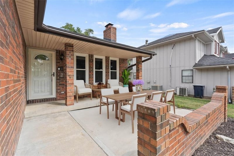 6015 Michigan Ave, Kansas City, MO 64130
