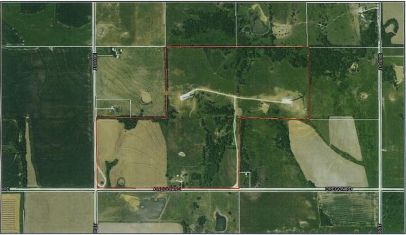 3660 Oregon Rd, Moran, KS 66755