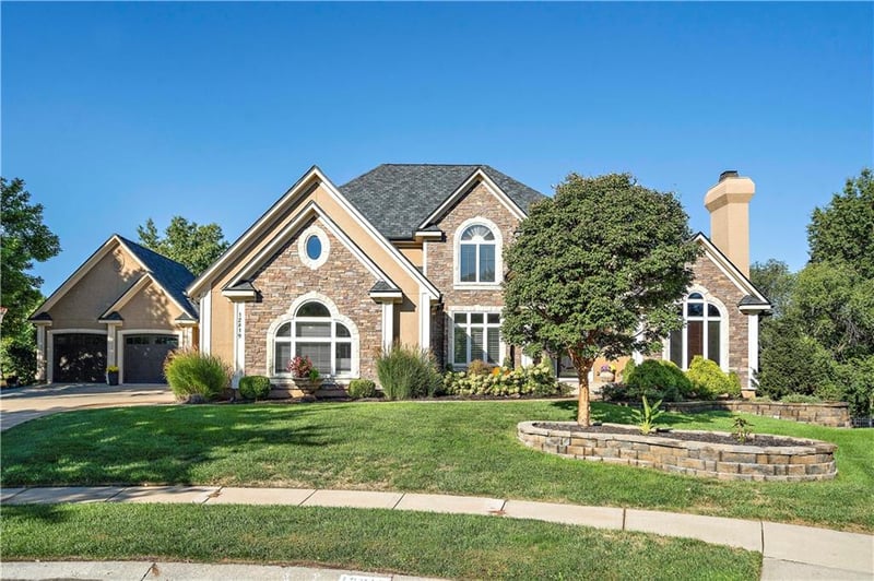 12819 W 131st St, Overland Park, KS 66213