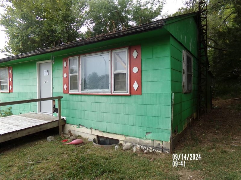 8426 N Bales Ave, Kansas City, MO 64156
