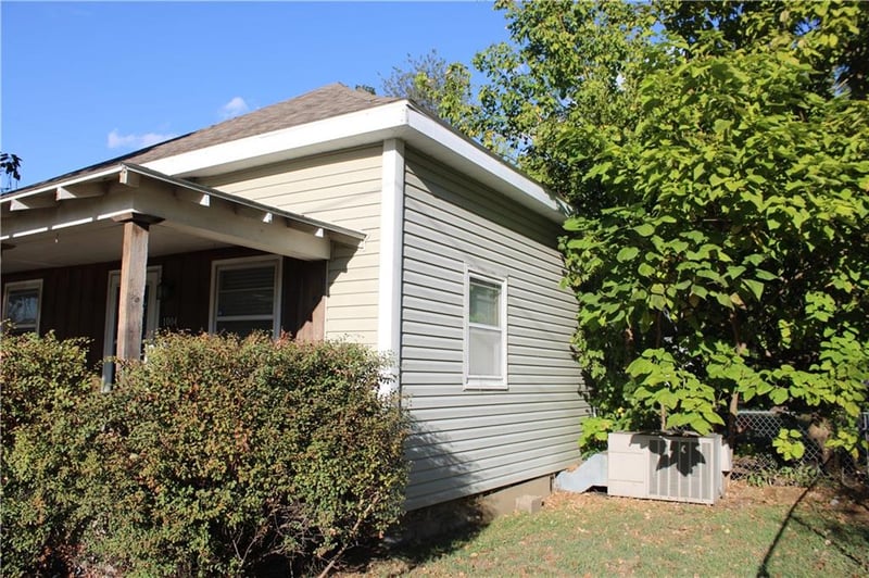 1004 Grand St, Pittsburg, KS 66762
