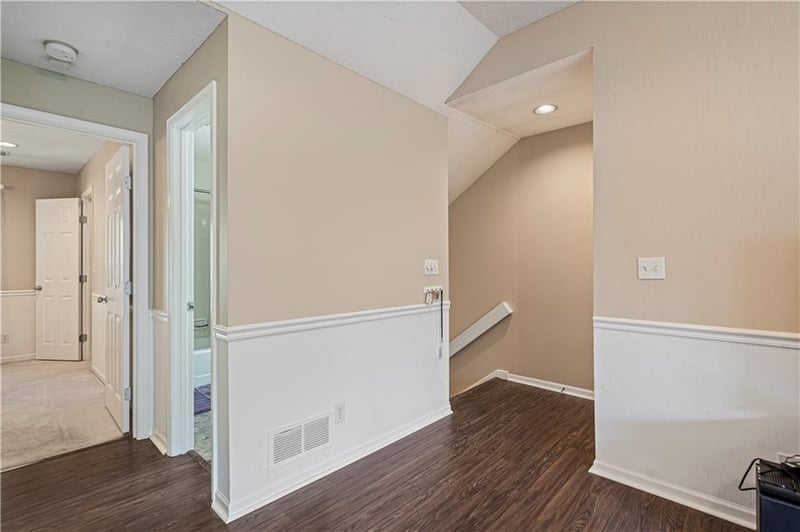 12139 Hayes St, Overland Park, KS 66213