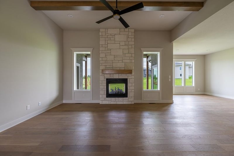 25086 112th St, Olathe, KS 66061