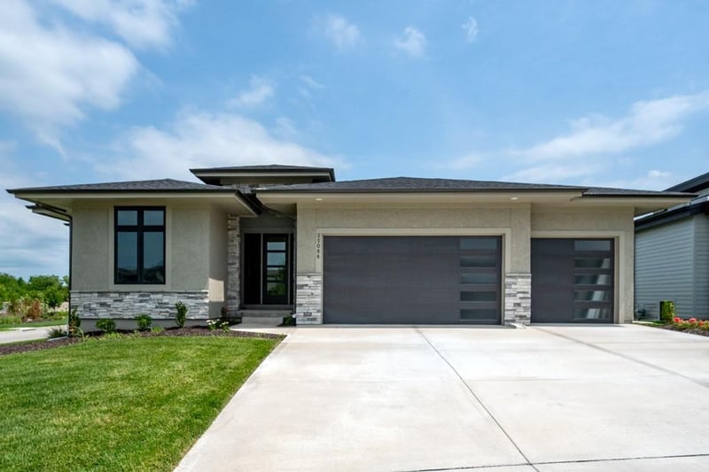 25086 112th St, Olathe, KS 66061