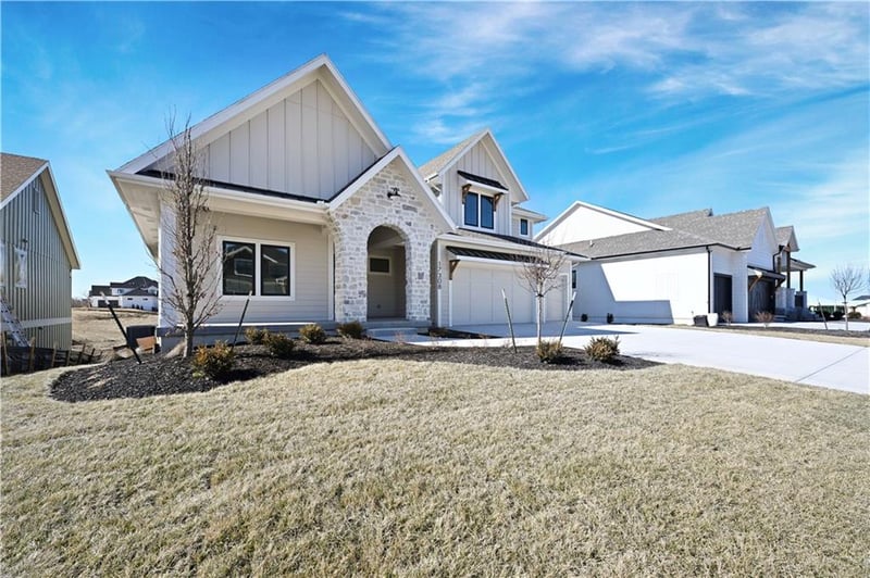 17308 Earnshaw St, Overland Park, KS 66221