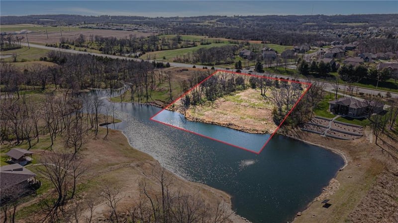 3903 20th St, Leavenworth, KS 66048
