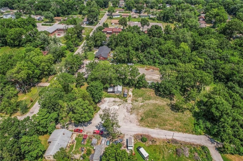 7341 Cleveland Ave, Kansas City, MO 64132