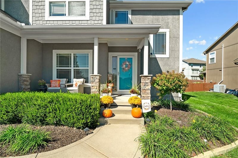 8829 SW 4th St, Blue Springs, MO 64064