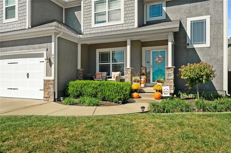 8829 SW 4th St, Blue Springs, MO 64064