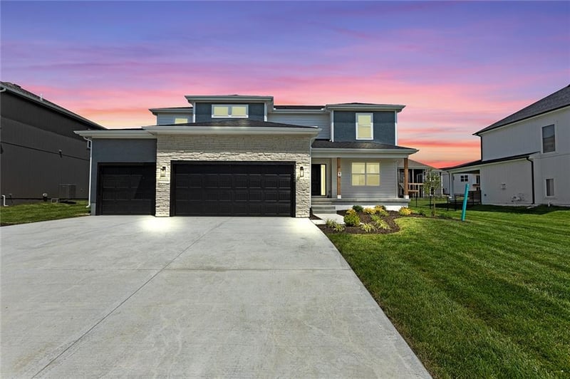 13424 178th St, Overland Park, KS 66013