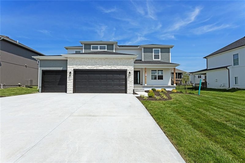 13424 178th St, Overland Park, KS 66013