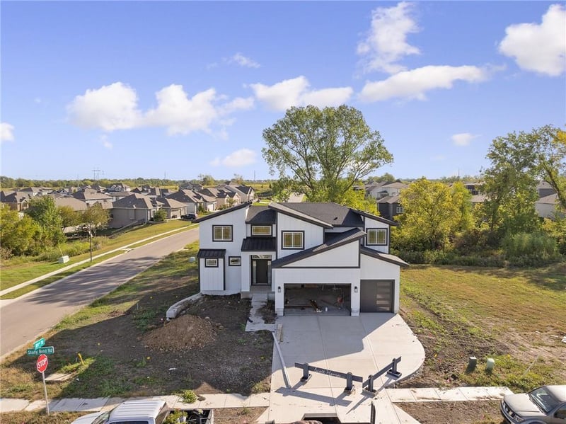 8901 Shady Bend Rd, Lenexa, KS 66227