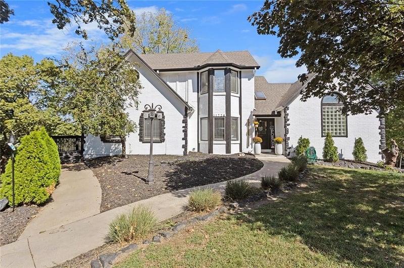 11728 E 72nd St, Kansas City, MO 64133