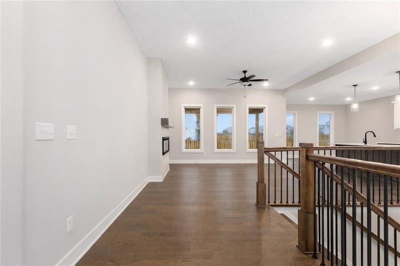 4705 2nd St, Blue Springs, MO 64014