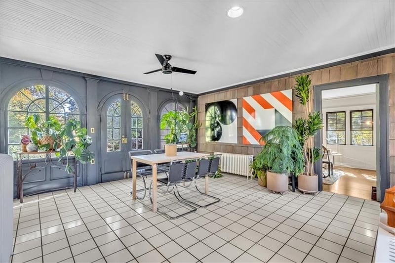 5155 Wornall Rd, Kansas City, MO 64112