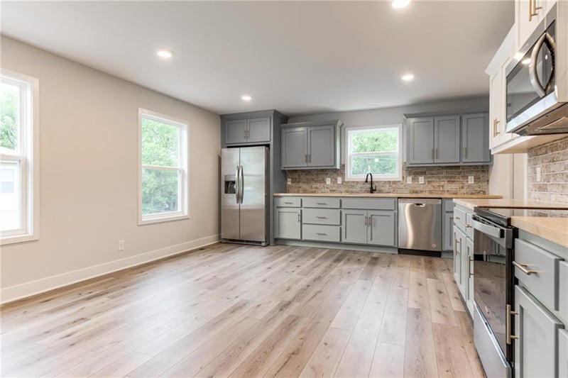 43354337 Spruce Ave, Kansas City, MO 64130