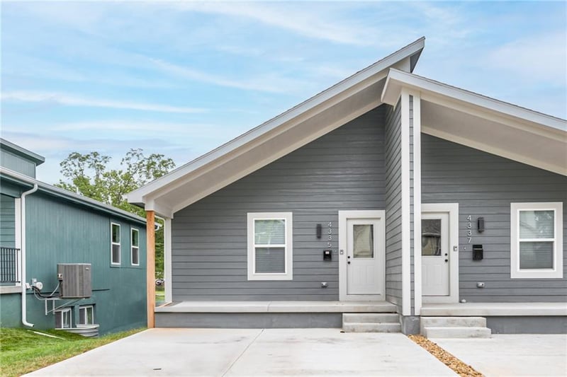 43354337 Spruce Ave, Kansas City, MO 64130