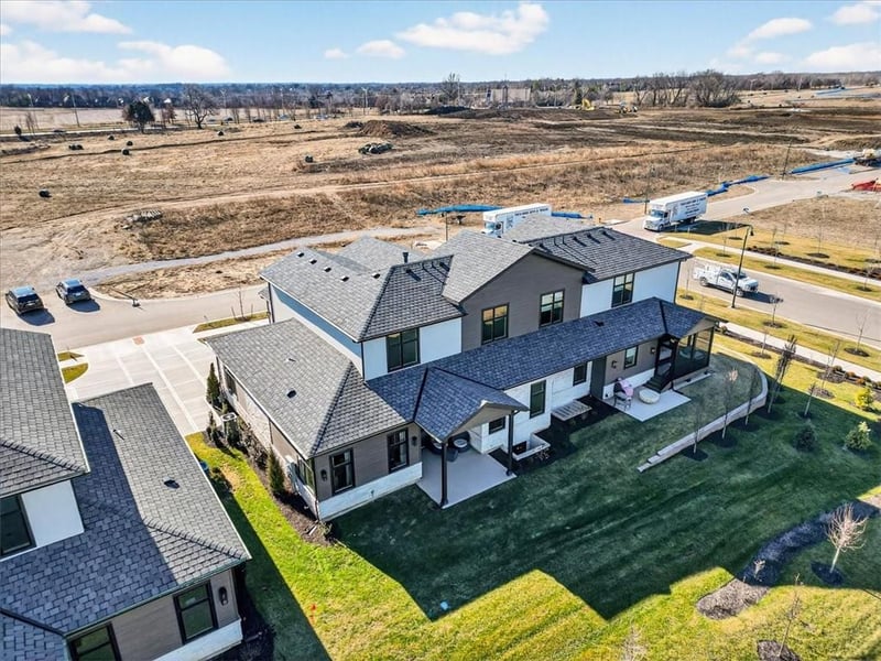 2856 133rd Ter, Leawood, KS 66209