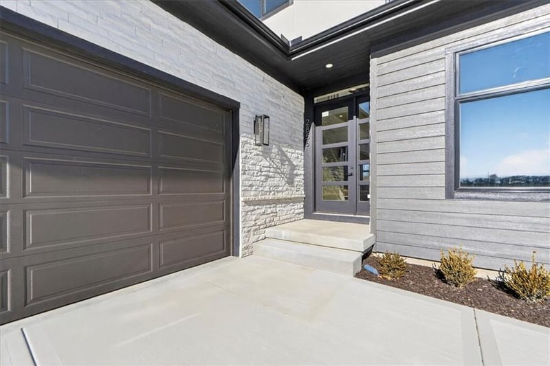 2856 133rd Ter, Leawood, KS 66209
